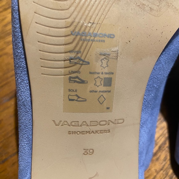 Vagabond suede slides in size 9. Hardly worn! Perfect summer shoe. - Picture 5 of 6